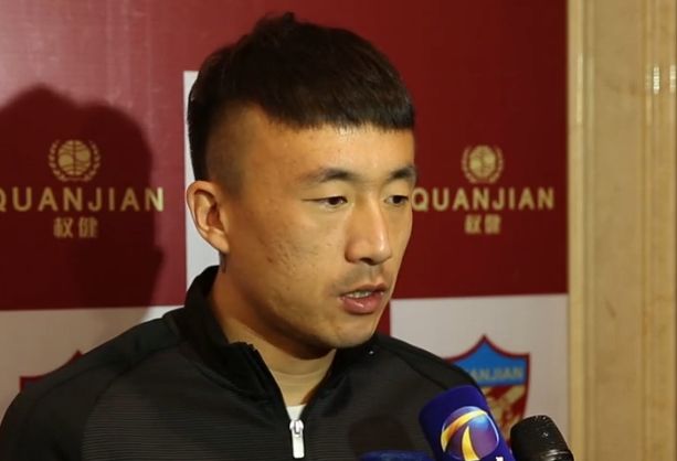 况且本赛季至今，阿森纳的主场战绩十分强势，此役数据方面自然给予了阿森纳让步，看好主队大胜。